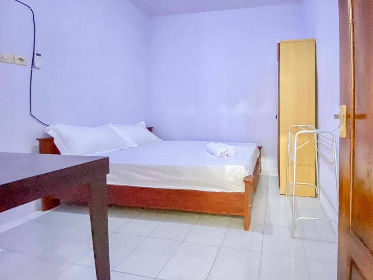 Hotel Griya Asri Syariah Mitra Reddoorz Rogojampi Zewnętrze zdjęcie