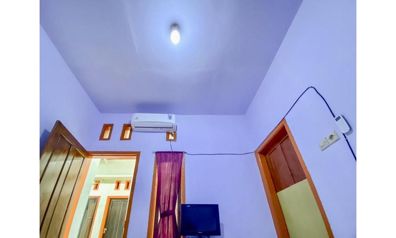 Hotel Griya Asri Syariah Mitra Reddoorz Rogojampi Zewnętrze zdjęcie